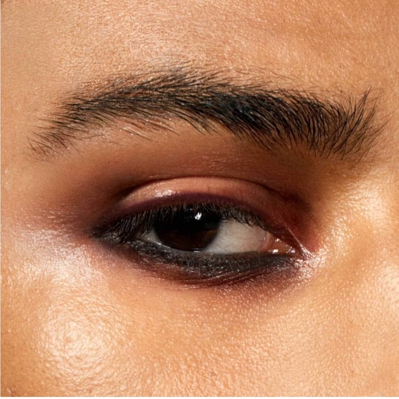 HAUS| Gel pencil eyeliner in shade “STREET” - Picture 3 of 11